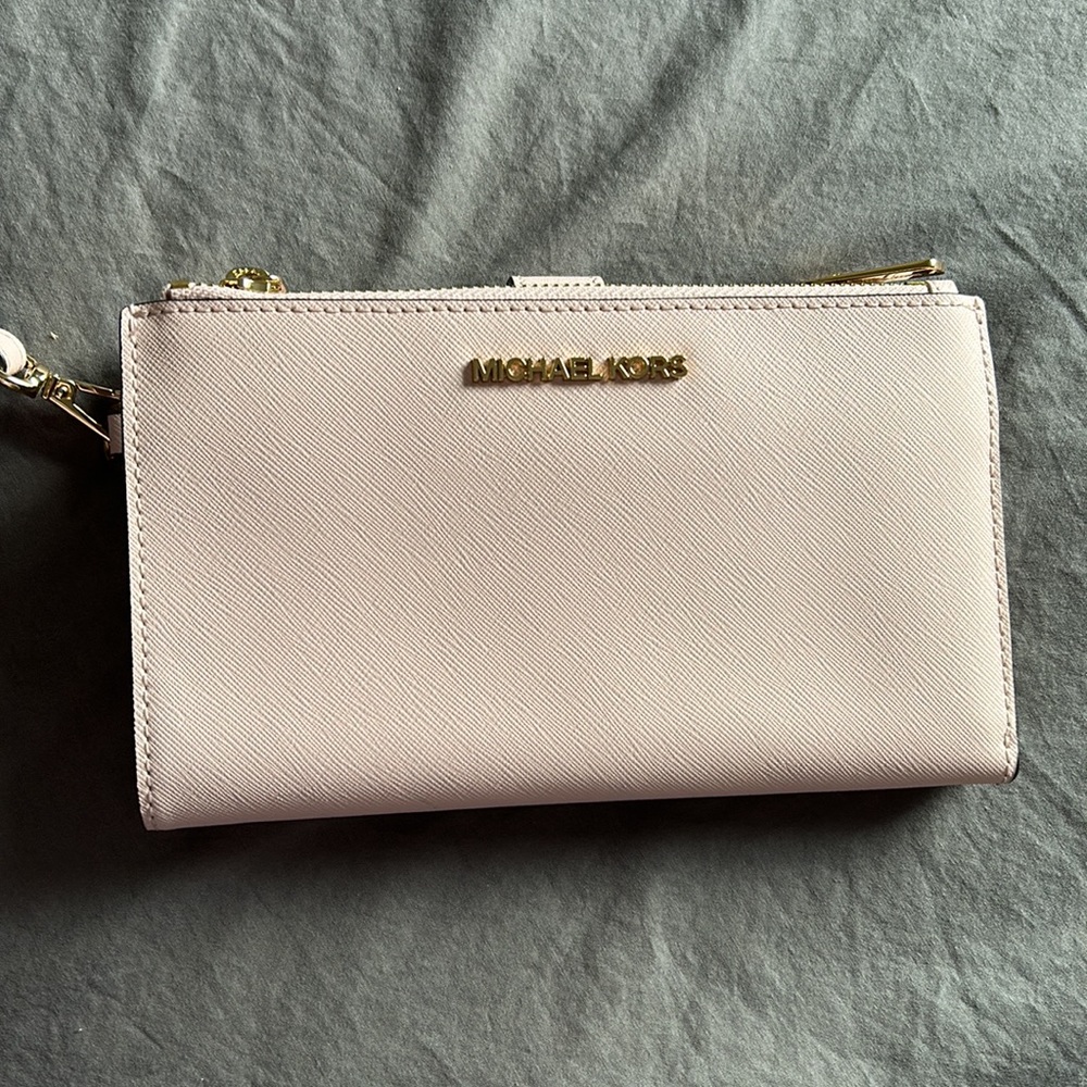 Michael Kors Jet Set Travel Double Zip Wristlet
